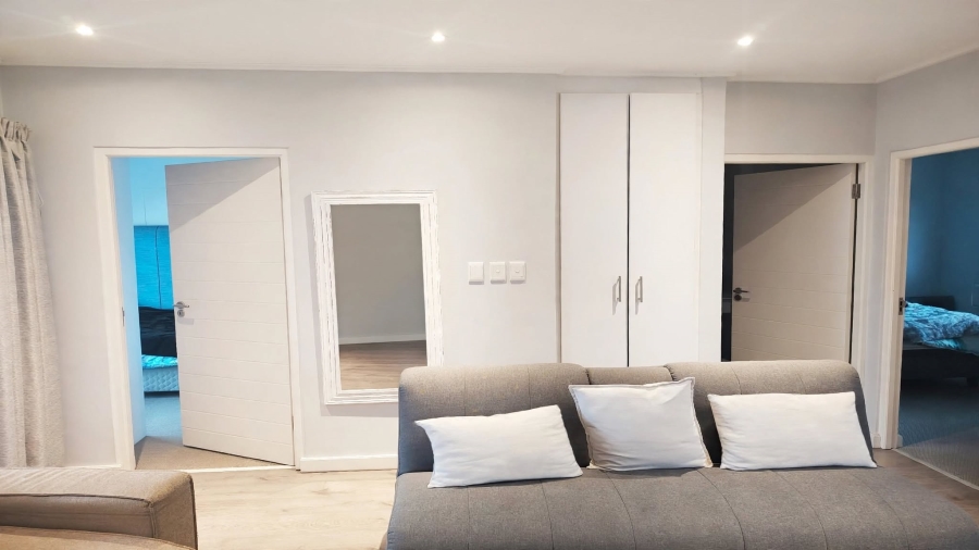 2 Bedroom Property for Sale in Rondebosch Village Western Cape